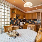 Szenti Vendeghaz Bed & Breakfast 3*
