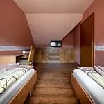 Bed & Breakfast Szenti Vendeghaz Ráb