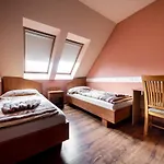 Szenti Vendeghaz Bed & Breakfast