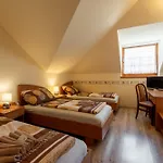 Szenti Vendeghaz Bed & Breakfast Ráb
