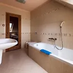 Bed & Breakfast Szenti Vendeghaz