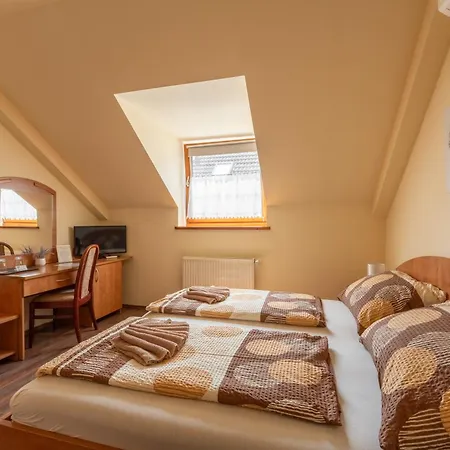 Szenti Bed & Breakfast