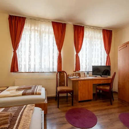Nocleg ze śniadaniem Szenti Vendeghaz 3*