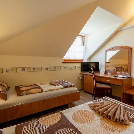 Szenti Bed & Breakfast